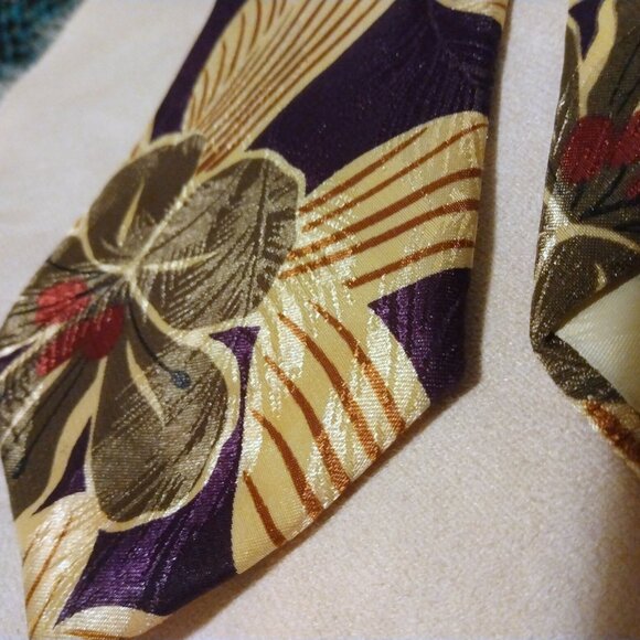 Cellini Tropical Floral Statement Tie Purple Gold Retro 70s Revival Print Artsy - Picture 2 of 6
